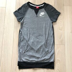 Nike Organic Cotton Blend Relaxed Fit T Shirt Dress in Gray Size XS